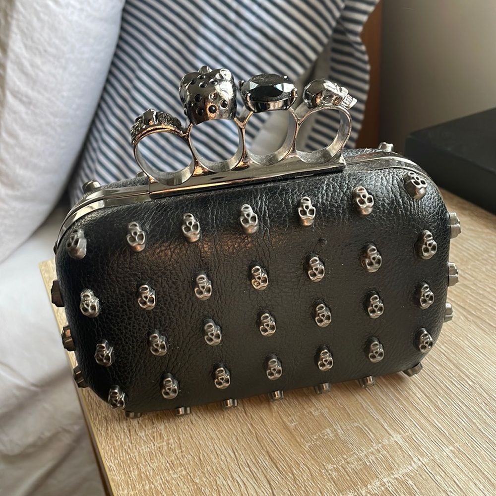 Black skull and gem Clutch